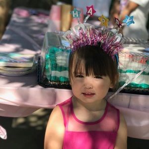 Meet your Posher, Nedien